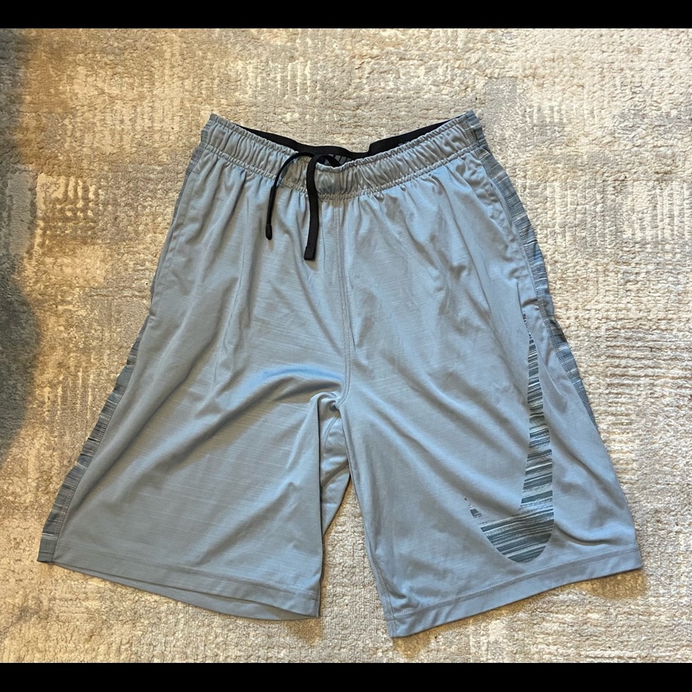 Nike Dry-Fit Shorts (Medium, Grey)